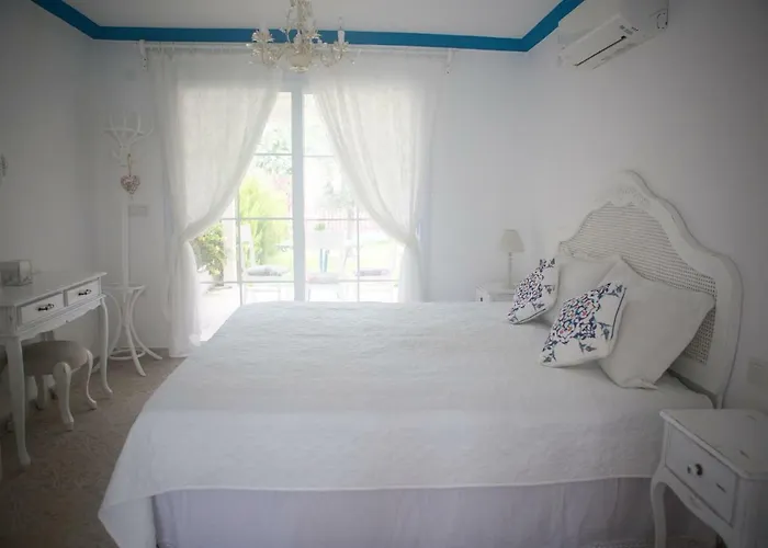 Ayl-inn Bed & Breakfast Datça